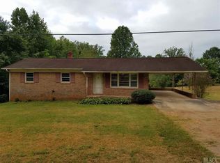 809 4th St SW, Conover, NC 28613