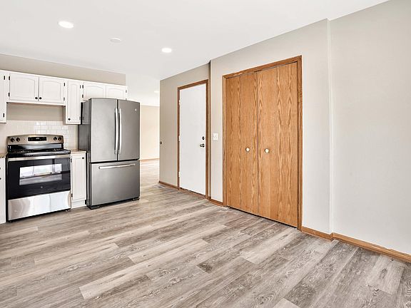 5th image of 11709 Millpond Ave #72