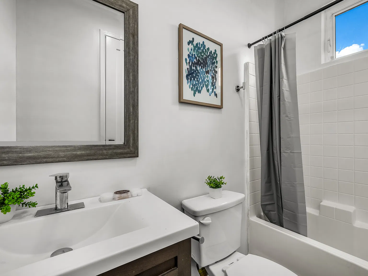 1 bed, $1,375 — Photo 4