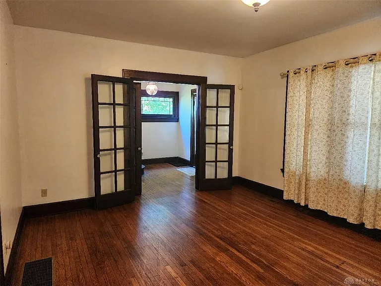 329 Cincinnati Ave — Photo 6