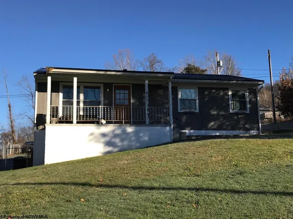 5163 Oak St, Clarksburg, WV 26301