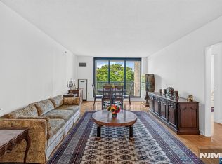 900 Palisade Avenue #3D, Fort Lee, NJ 07024