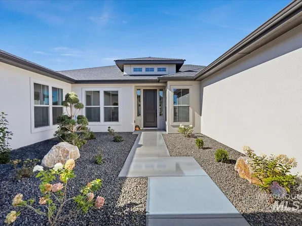 2061 N Peakhurt Ave, Kuna, ID 83634