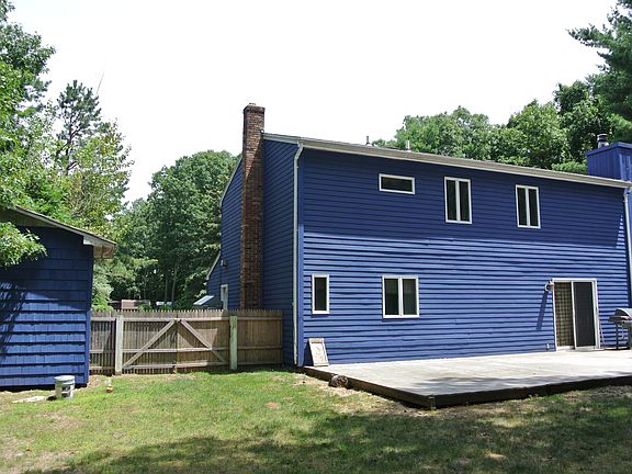 3rd image of 10 Fairway Dr