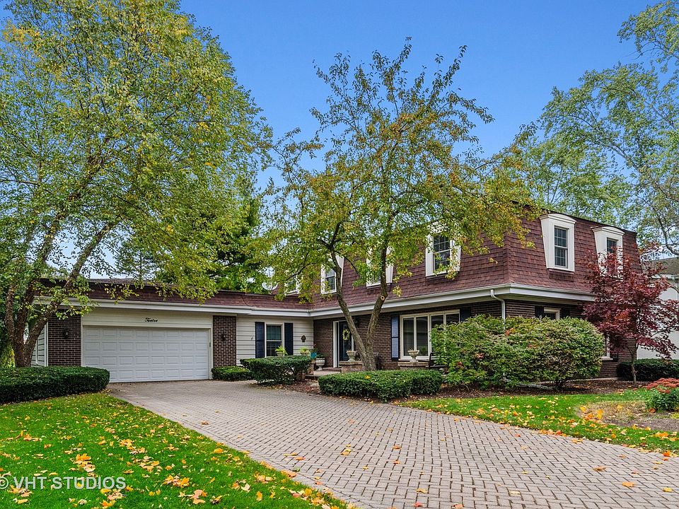 1st image of 12 Cornell Dr