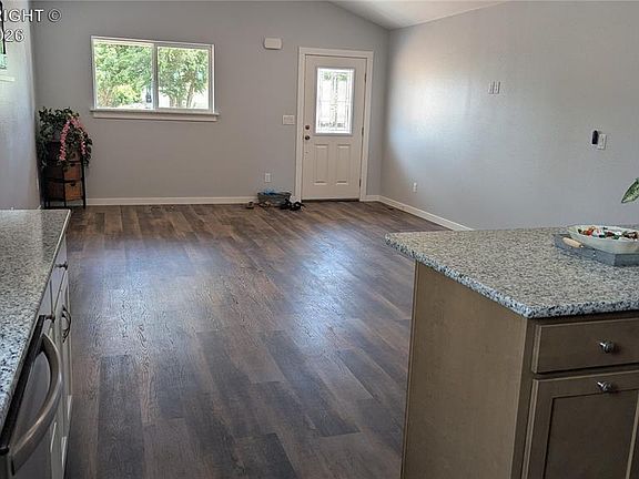 3rd image of 224 Moffat Ave