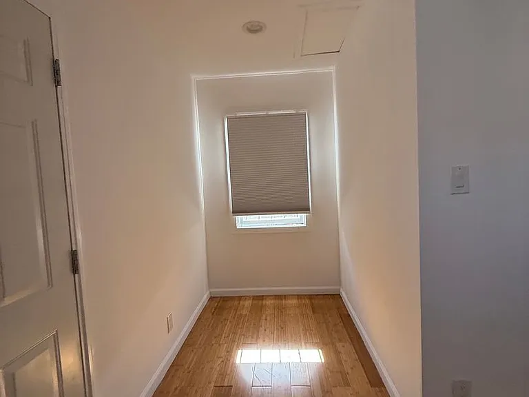 6028 Eleanor Ave #1/2 — Photo 11