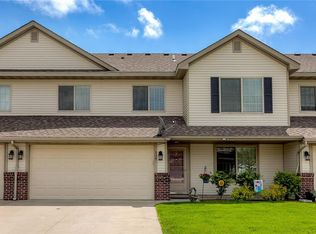 835 SE White Oak Ln, Waukee, IA 50263