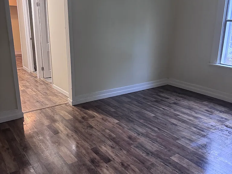 3105 S Izard St — Photo 3