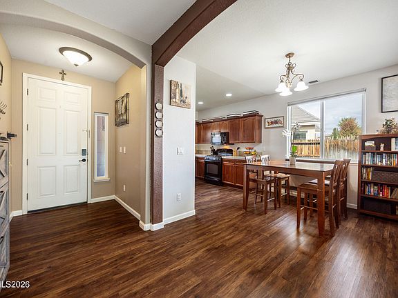 3rd image of 10380 Rosemount Dr