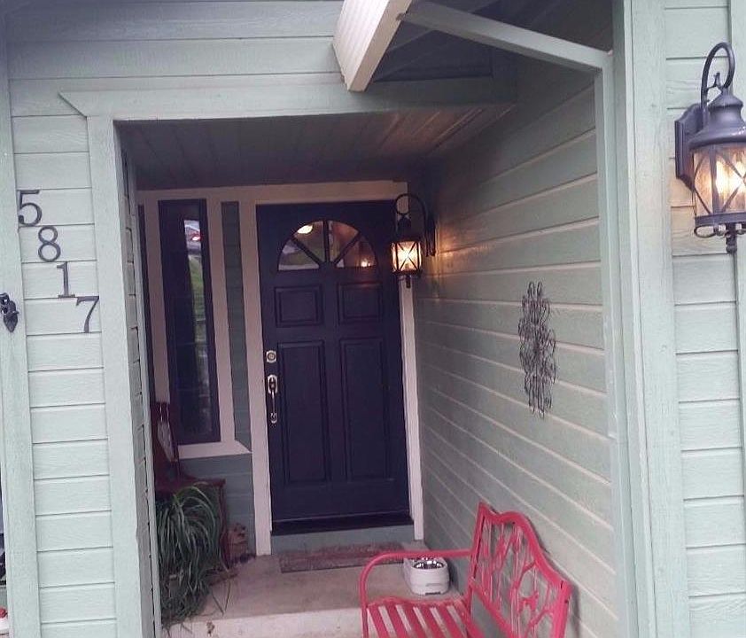 1st image of 5817 Thornicroft Dr