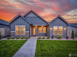 918 Racine Springs Dr, Wenatchee, WA 98801