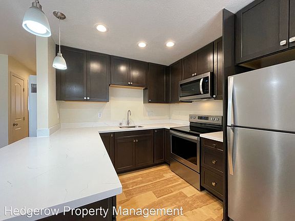 2nd image of 2402-2480 Colina Ct #Col2480
