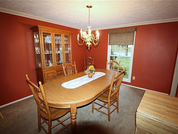 4th image of 164 Slatewood Ct