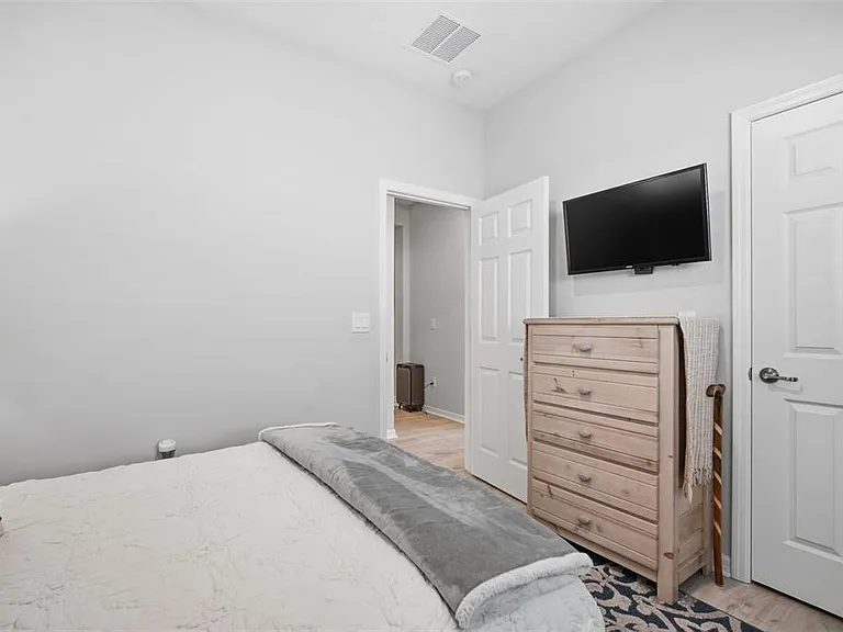 31477 Westbury Estates Ave — Photo 9