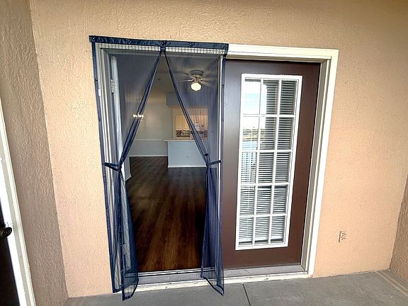 3rd image of 2013 Tizewell Cir Unit 1-1418