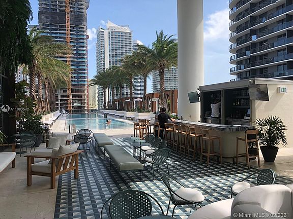 4th image of 801 S Miami Ave #3402