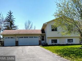 2240 Kessler Ct, Chaska, MN 55318