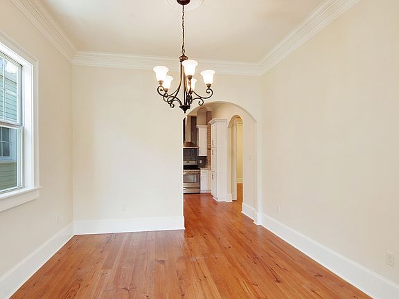 3rd image of 2417 Valence St