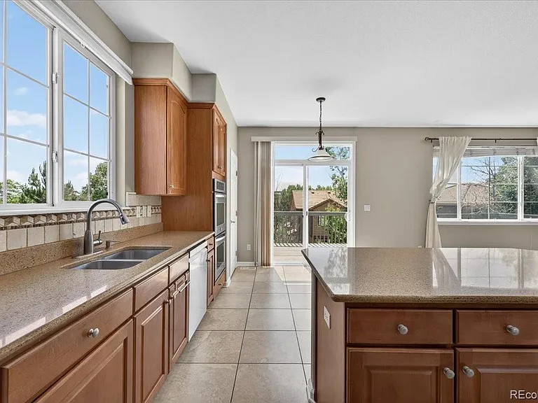 10543 Laurelglen Cir — Photo 16