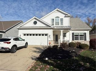 8285 Manor Gate Way, Mentor, OH 44060