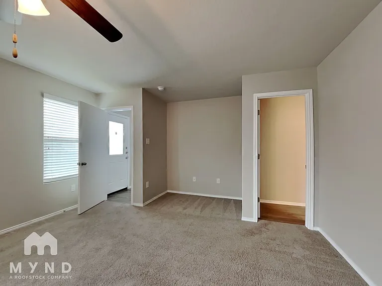 9437 Apple Ridge Ln — Photo 12