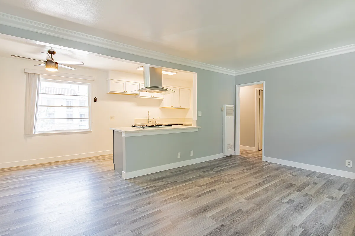 Building Photo - 4427 Woodman Ave #1X1