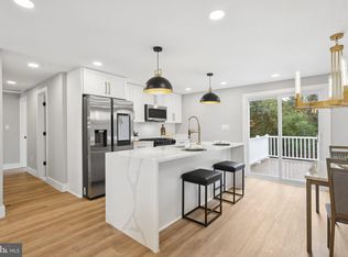 3221 Napper Rd, Alexandria, VA 22306