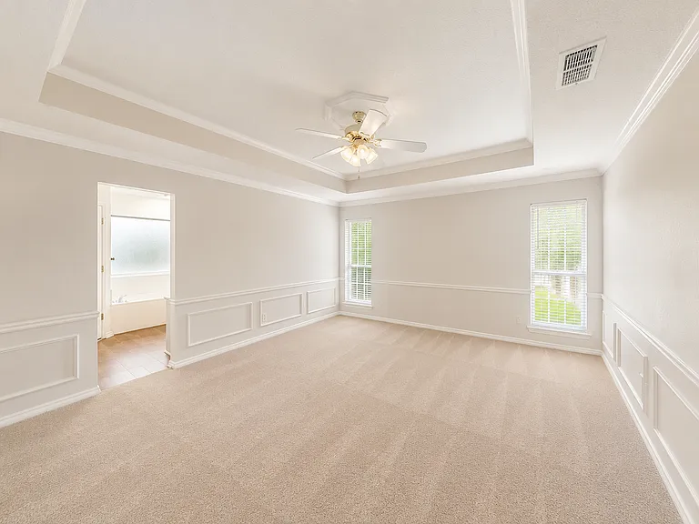 698 Buttercup Dr — Photo 5