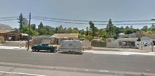 2nd image of 2721 Alpine Blvd