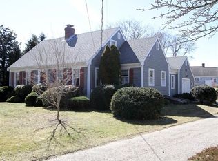 31 Robbins Hill Rd, Brewster, MA 02631