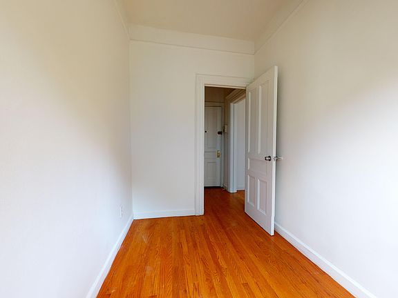 5th image of 317 W 104th St APT 3R