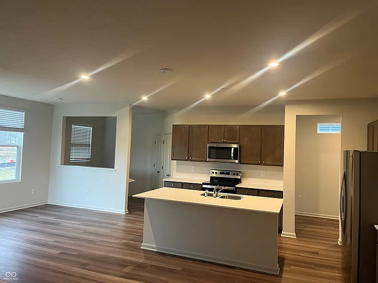 3340 Preakness St — Photo 5