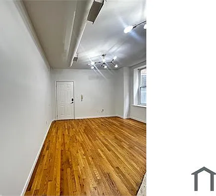 2 bed, $2,100 — Photo 2