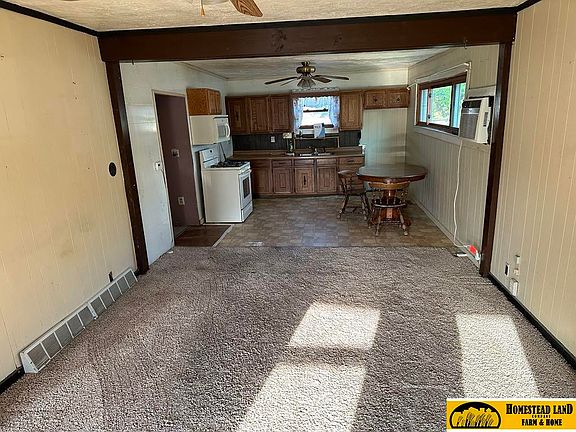 2nd image of 204 S 11th St