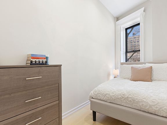 2nd image of 154 W 77th St APT 2F
