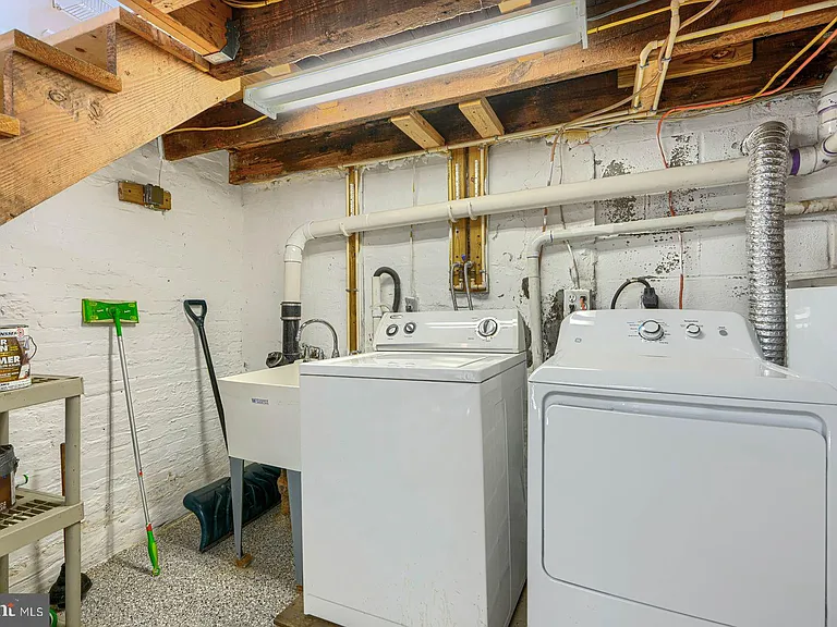 1026 Patapsco St — Photo 23
