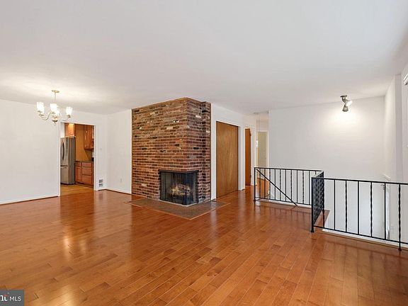 5th image of 1216 N Quantico St