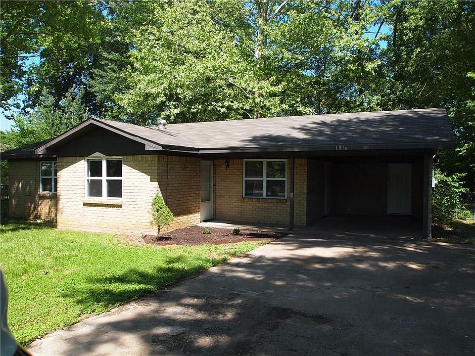 1st image of 1016 S Lake Sequoyah Dr