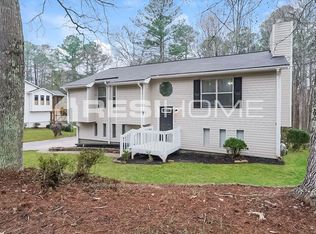89 Highland Dr, Hiram, GA 30141