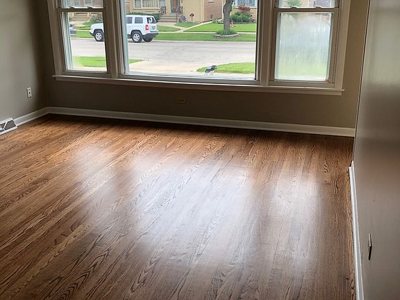 4th image of 5014 Harold Ave