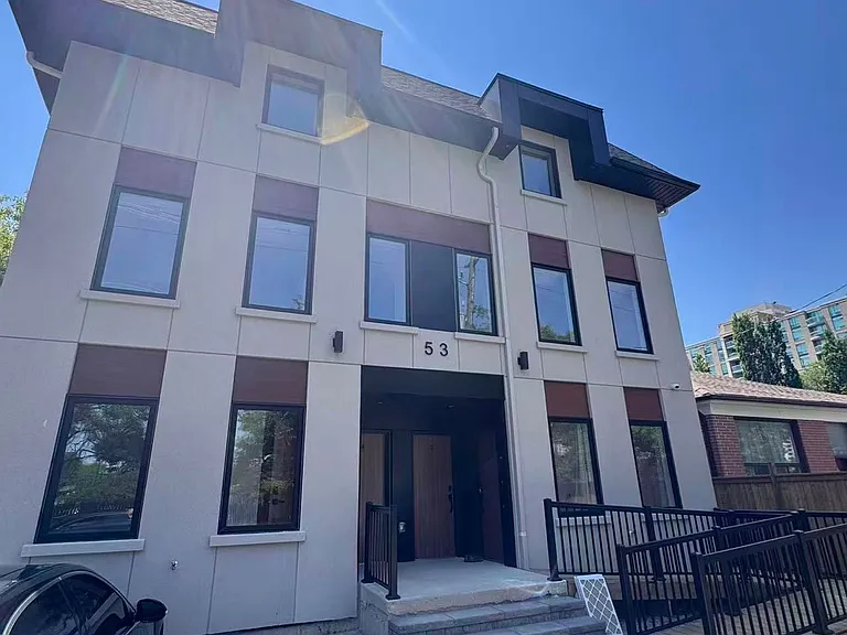 53 Bishop Ave #1A — Photo 9