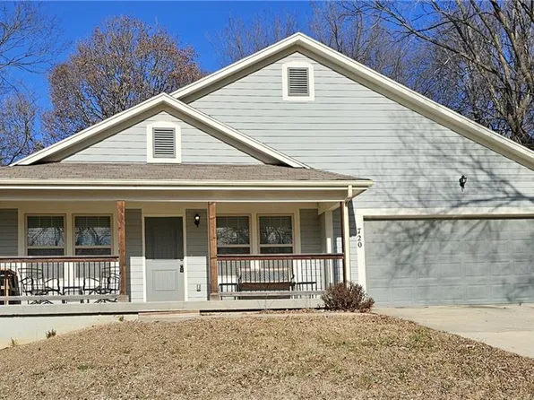720 E Wabash St, Olathe, KS 66061