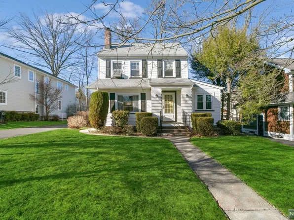 101 Columbus Dr, Tenafly, NJ 07670