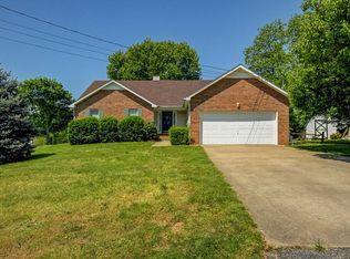 3412 E Henderson Way, Clarksville, TN 37042