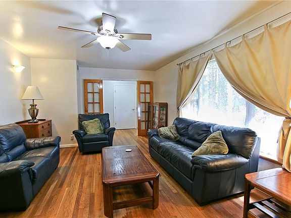 5th image of 1727 Nueces Trl