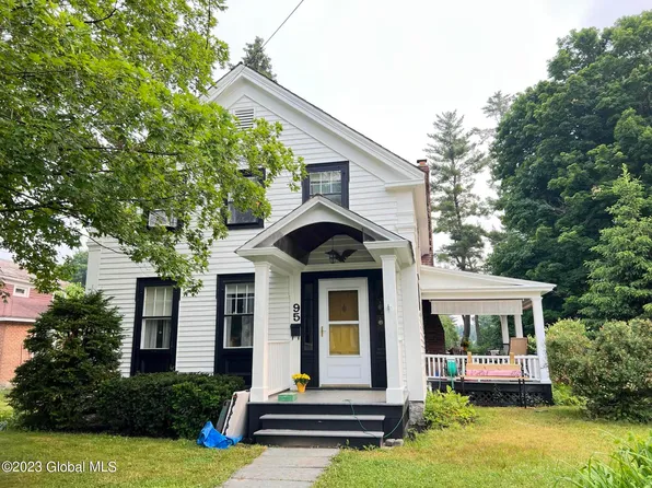95 E Main Street, Cambridge, NY 12816