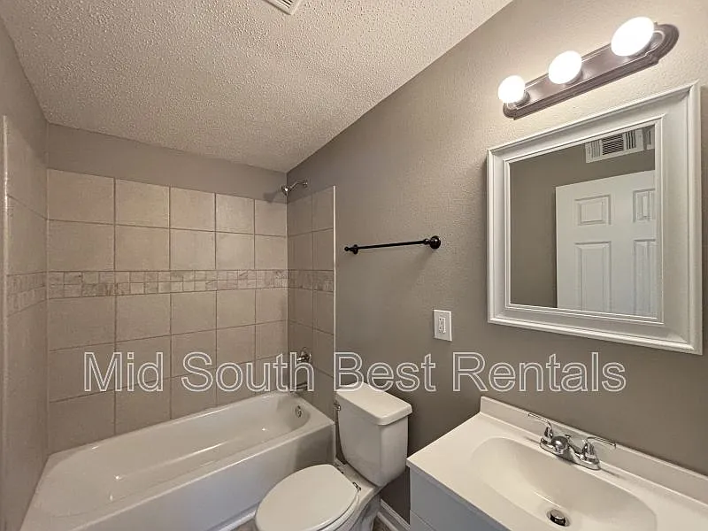 7 Ivy Dr — Photo 3