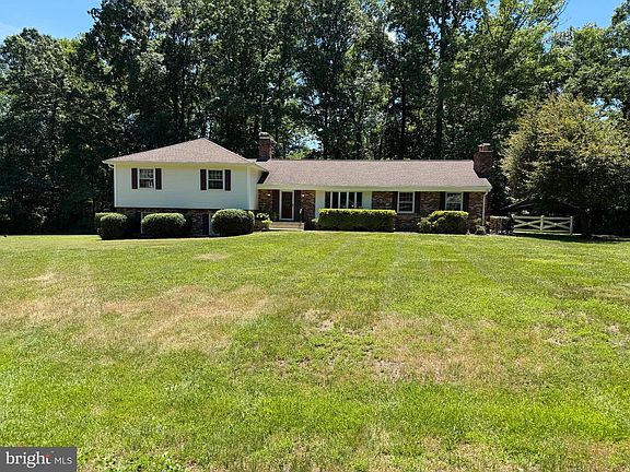3rd image of 2590 Bell Creek Dr