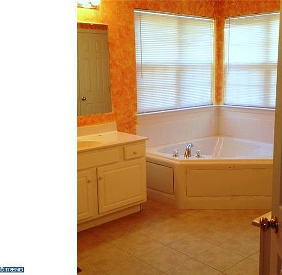 2nd image of 34 Pear Dr